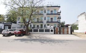 Hotel Leaf 9 Inn, Cyber City Near Ambience Mall